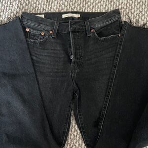 Levi's Women’s Dark Wash Straight Jeans